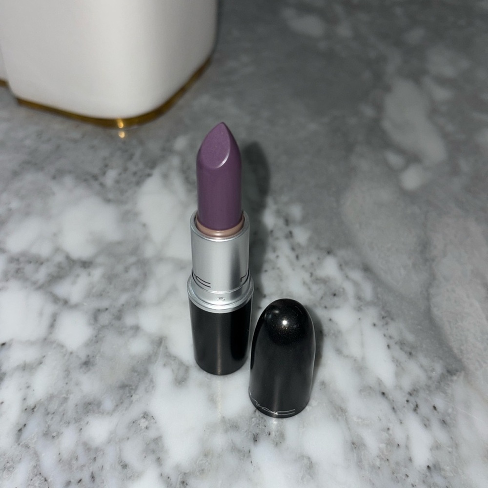 Brand new Mac epic lipstick - Picture 2 of 6